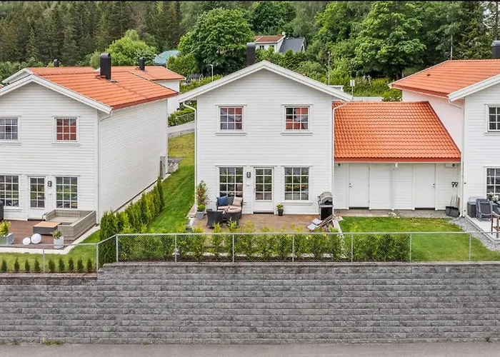 Les Homes - Modern & Cozy Stay Near Oslo Airport