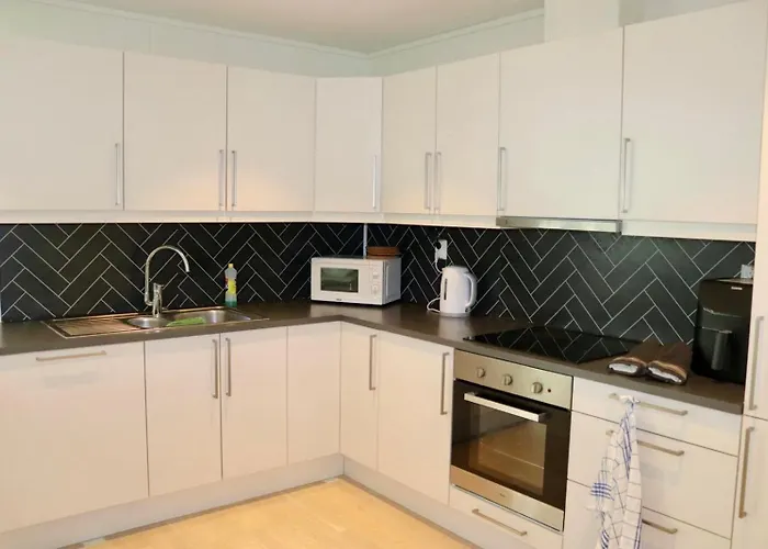 Les Homes - Modern & Cozy Stay Near Oslo Airport