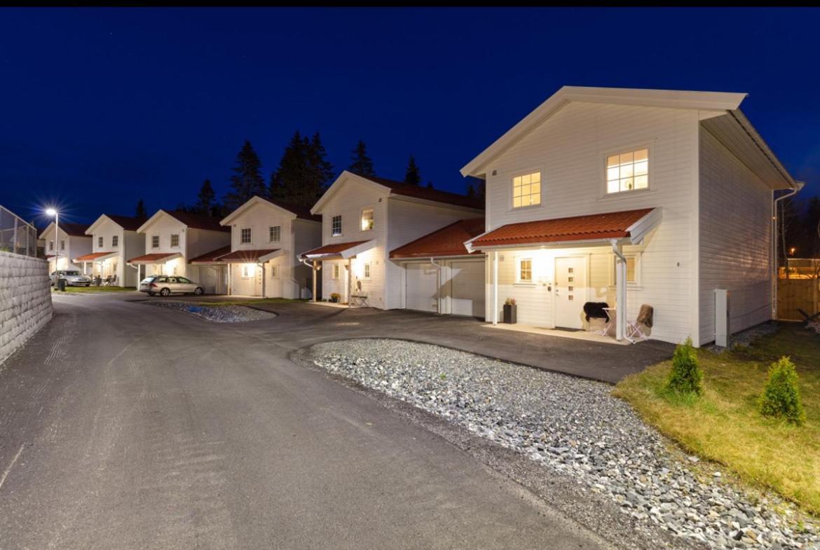 Les Homes - Modern & Cozy Near Oslo Airport *