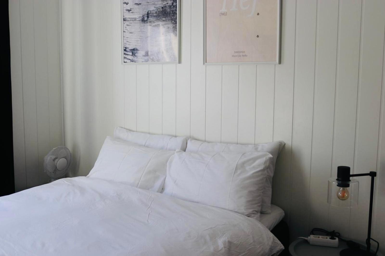 Rum i privatbostad Les Homes - Modern & Cozy Near Oslo Airport *